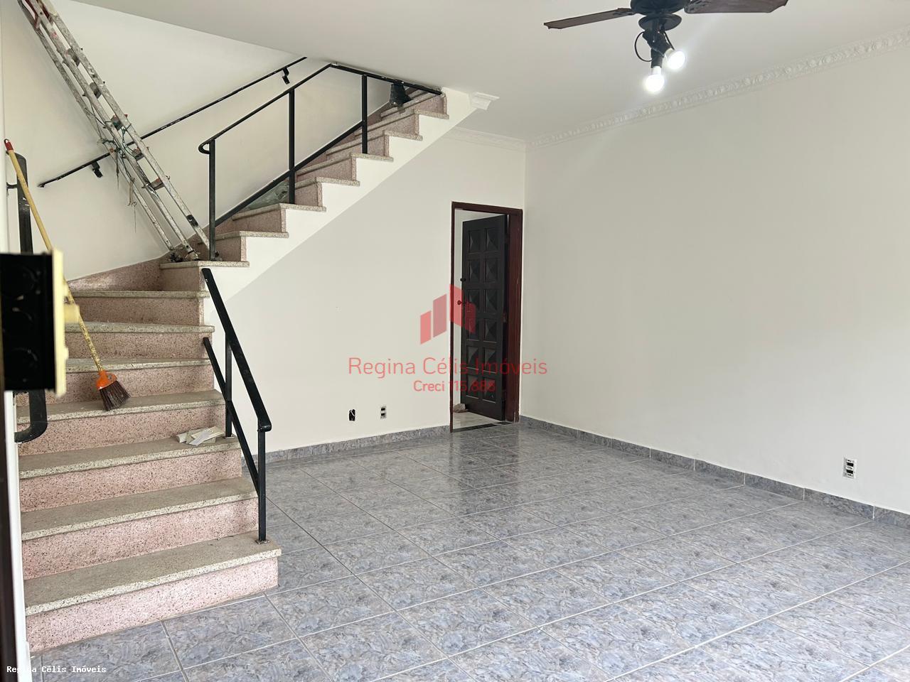 Casa à venda com 3 quartos, 2 banheiros, 2 vagas e 180m² no Vila Cascatinha, São Vicente (SP) — foto 2 de 27