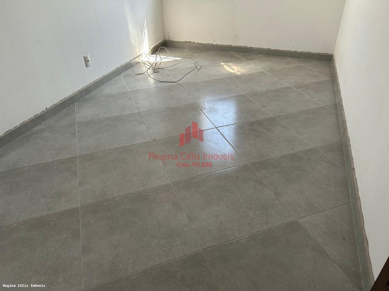 Casa à venda com 3 quartos, 2 banheiros, 2 vagas e 180m² no Vila Cascatinha, São Vicente (SP) — foto 14 de 27